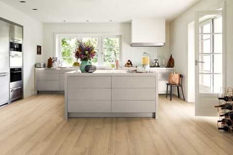 Ламинат Egger Classic-Aqva EL2014.1783832 Дуб Шерман Медовый V4 8/32 (0,2493кв.м)(1,9948м2/уп)8 шт