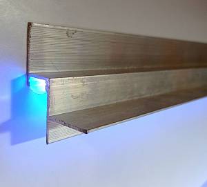 Алюмінієвий профіль тіньового шва АПТШ 10 (25*10*3000) без покриття