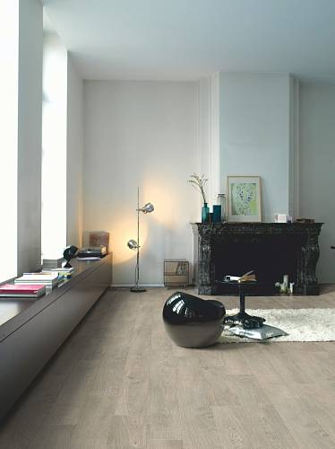 Ламінат Quick-Step Classic Waterproof CLM1405 Light Grey Dub Antique (32/8) (0,228 кв.м/шт) (7шт/уп)